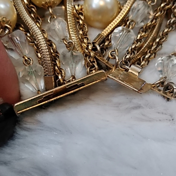 3/$15 Vintage Bracelet - Picture 5 of 6